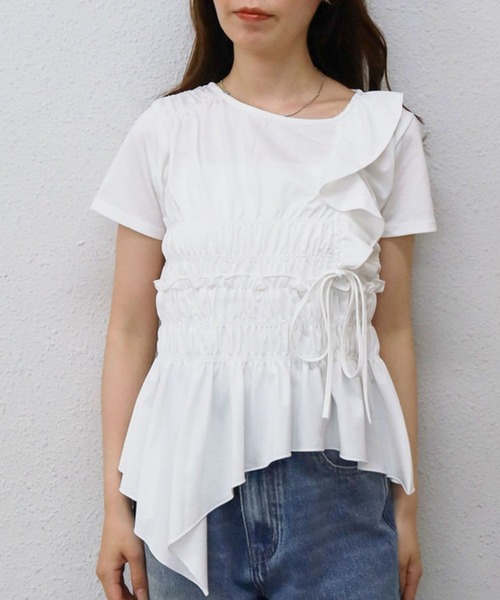 archives(アルシーヴ)の「【アシメフリルで視線を惹く主役TEE】アシメギャザーフリルTEE(Tシャツ/カットソー・レディース・クリーム/ブラック/オフホワイト・MEDIUM)」の14枚目の写真