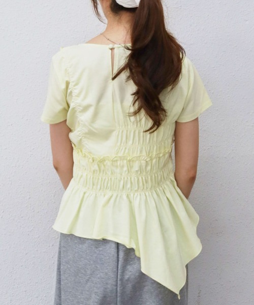 archives(アルシーヴ)の「【アシメフリルで視線を惹く主役TEE】アシメギャザーフリルTEE(Tシャツ/カットソー・レディース・クリーム/ブラック/オフホワイト・MEDIUM)」の8枚目の写真