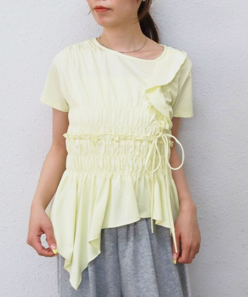 archives(アルシーヴ)の「【アシメフリルで視線を惹く主役TEE】アシメギャザーフリルTEE(Tシャツ/カットソー・レディース・クリーム/ブラック/オフホワイト・MEDIUM)」の5枚目の写真