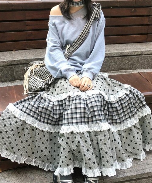 leune(ルネ)の「チェック×ドット切り替えティアードスカート(スカート・レディース・ブラック・SMALL/MEDIUM/LARGE)」の4枚目の写真