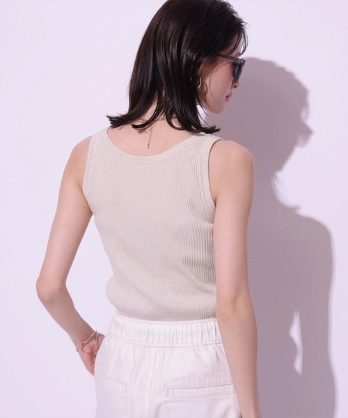 Arpege story(アルページュストーリー)の「ラメリブニットタンク(ニット/セーター・レディース・チャコールグレー/ピンク系その他5/モカ/ベージュ/ブラック・2)」の15枚目の写真