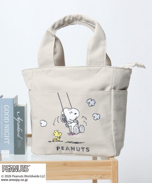 PEANUTS(ピーナッツ)の「PEANUTS SNOOPY(ピーナッツ スヌーピー)刺繍 ミニトートバッグ/レディース キャンバストート ランチバッグ ハンドバッグ キャラクター(トートバッグ・レディース・ブラック/ベージュ/グレー・FREE)」の2枚目の写真