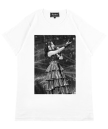 MEDICOM TOY（メディコムトイ）の「Amplifier “水樹奈々” TEE Design - B（Tシャツ/カットソー）」