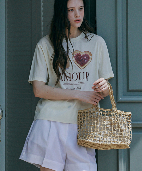 MALOUPE(マロップ)の「5218 アモールグラフィックTシャツ(イエロー)(Tシャツ/カットソー・レディース・イエロー・FREE)」の4枚目の写真