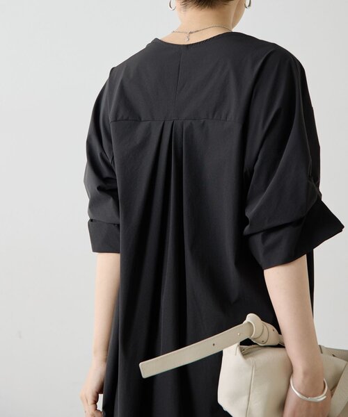 ear PAPILLONNER(イアパピヨネ)の「ハートネック袖タックワンピース【SUM1 STYLE】(ワンピース・レディース・ライトベージュ/ブラック・FREE)」の22枚目の写真