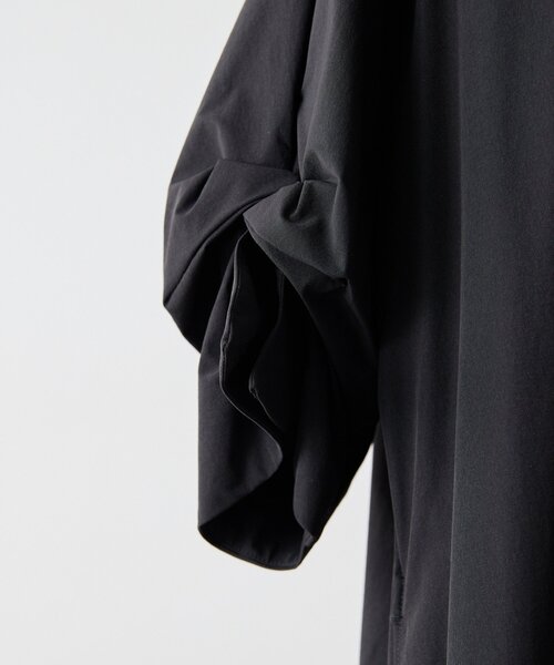 ear PAPILLONNER(イアパピヨネ)の「ハートネック袖タックワンピース【SUM1 STYLE】(ワンピース・レディース・ライトベージュ/ブラック・FREE)」の16枚目の写真