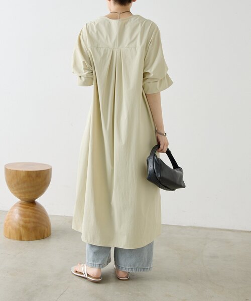ear PAPILLONNER(イアパピヨネ)の「ハートネック袖タックワンピース【SUM1 STYLE】(ワンピース・レディース・ライトベージュ/ブラック・FREE)」の10枚目の写真