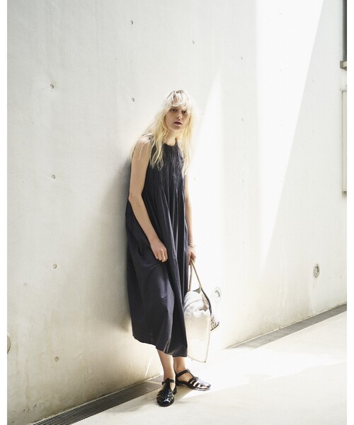 Rouge vif(ルージュヴィフ)の「【Sauths/サウス】リネンロングストール(ストール/ショール・レディース・ベージュ/ブルー・フリー)」の8枚目の写真