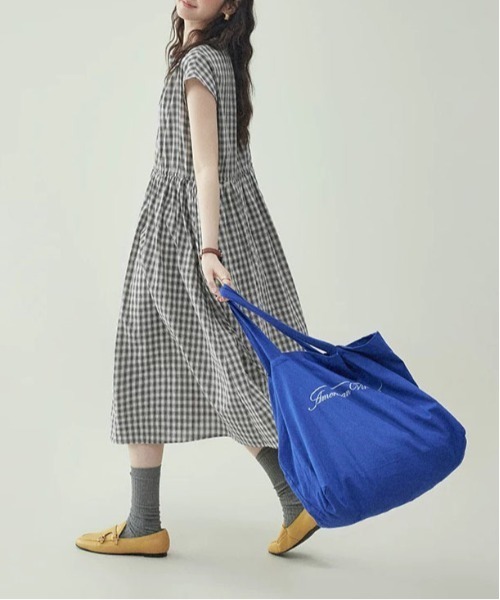 ＆soiree（アンドソワレ）の「チェック柄Vネックフレアノースリーブワンピース（ワンピース・レディース・ブラック・X-LARGE/LARGE/MEDIUM）」の3枚目の写真