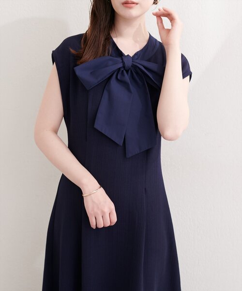 natural couture(ナチュラルクチュール)の「リボン付きノースリワンピース(ワンピース・レディース・ブルー系その他/オフホワイト/ネイビー/ブラック・FREE)」の13枚目の写真