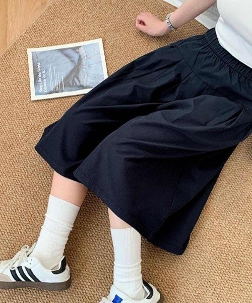 Forcement(フォースメント)の「ふんわり広がって軽やかに履ける、大人カジュアルキュロット。(その他パンツ・レディース・ホワイト/ネイビー・FREE)」の9枚目の写真