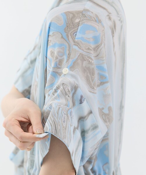 Dessin de Mode（デッサンドモード）の「【Dessin de mode/デッサンデモード】《STUDIOUS別注》マーブルトレンチワンピース（シャツワンピース・レディース・マルチ/ブラック・1/2）」の17枚目の写真