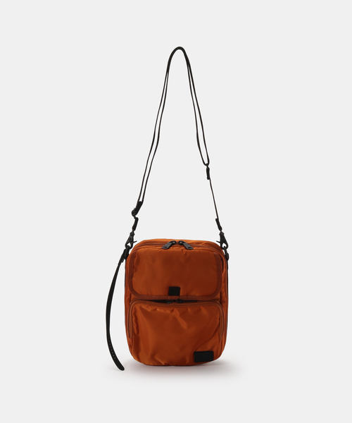 PORTER(ポーター)の「PORTER x VAGUE WATCH CO. Watchman Shoulders Orange(ショルダーバッグ・レディース・オレンジ・FREE)」の2枚目の写真