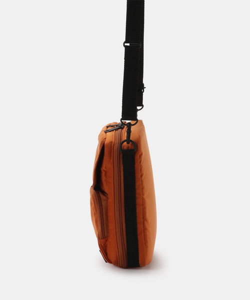 PORTER(ポーター)の「PORTER x VAGUE WATCH CO. Watchman Shoulders Orange(ショルダーバッグ・レディース・オレンジ・FREE)」の4枚目の写真