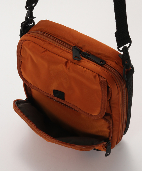 PORTER(ポーター)の「PORTER x VAGUE WATCH CO. Watchman Shoulders Orange(ショルダーバッグ・レディース・オレンジ・FREE)」の11枚目の写真