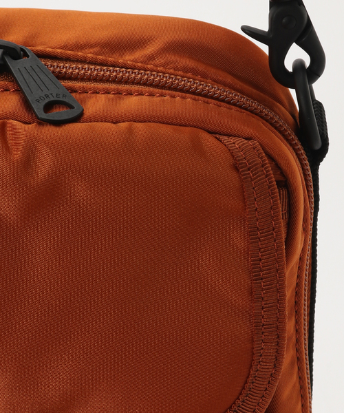 PORTER(ポーター)の「PORTER x VAGUE WATCH CO. Watchman Shoulders Orange(ショルダーバッグ・レディース・オレンジ・FREE)」の14枚目の写真
