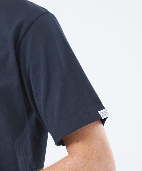 MACKINTOSH PHILOSOPHY(マッキントッシュ フィロソフィー)の「【WEB&一部店舗限定】クルーネックロゴTシャツ 度詰め天竺(Tシャツ/カットソー・メンズ・ブラック/ホワイト/ダークネイビー・38/40)」の10枚目の写真