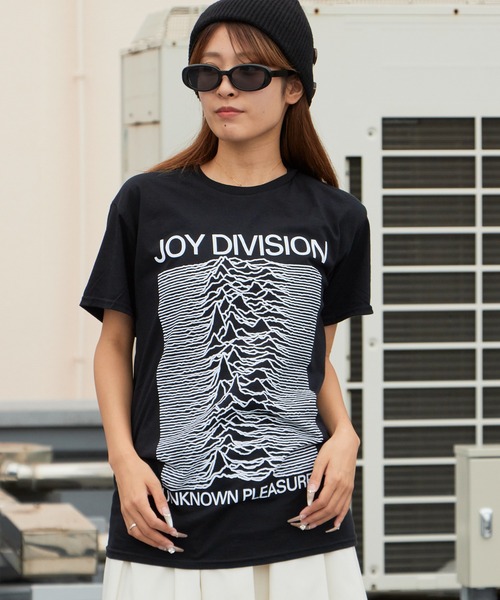 ROOPTOKYO(ループトウキョウ)の「Joy Division/ジョイ・ディヴィジョン Unknown Pleasures - Tee バンドTシャツ プリントTシャツ 半袖 クルーネック ロック ストリート メンズ レディース 秋 秋服 2026年秋冬(Tシャツ/カットソー・メンズ・ブラック・S/M/L/XL)」の17枚目の写真