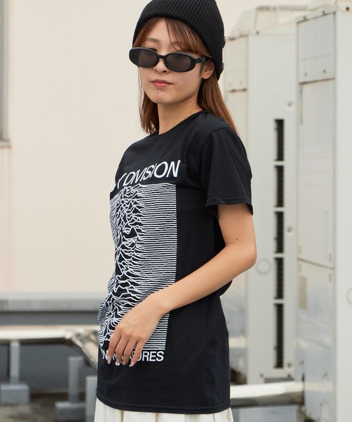 ROOPTOKYO(ループトウキョウ)の「Joy Division/ジョイ・ディヴィジョン Unknown Pleasures - Tee バンドTシャツ プリントTシャツ 半袖 クルーネック ロック ストリート メンズ レディース 秋 秋服 2026年秋冬(Tシャツ/カットソー・メンズ・ブラック・S/M/L/XL)」の19枚目の写真