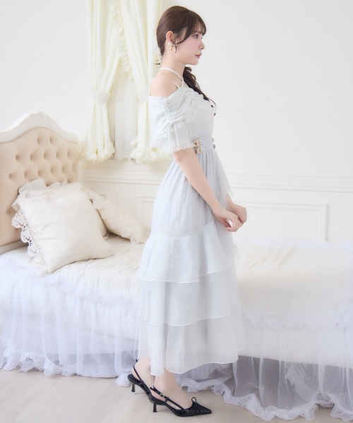 couture BY ROJITA（クチュールバイロジータ）の「オフショルドッキングティアードワンピース（ワンピース・レディース・ブラック/ホワイト/ピンク・FREE）」の18枚目の写真