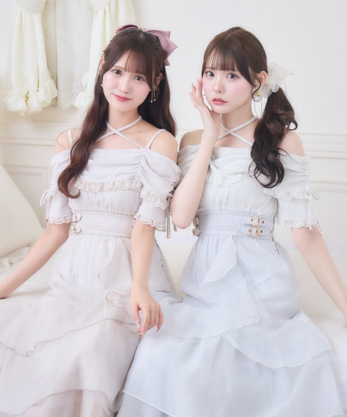 couture BY ROJITA（クチュールバイロジータ）の「オフショルドッキングティアードワンピース（ワンピース・レディース・ブラック/ホワイト/ピンク・FREE）」の11枚目の写真