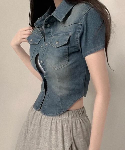 NoBelle（ノベル）の「襟付きウエストライン　半袖デニムトップス/ジャケット（デニムジャケット・レディース・ブルー系その他/ブラック/ブルー・FREE）」の6枚目の写真
