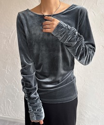 junoah（ジュノア）の「バックオープンカットベロアトップス（Tシャツ/カットソー）」