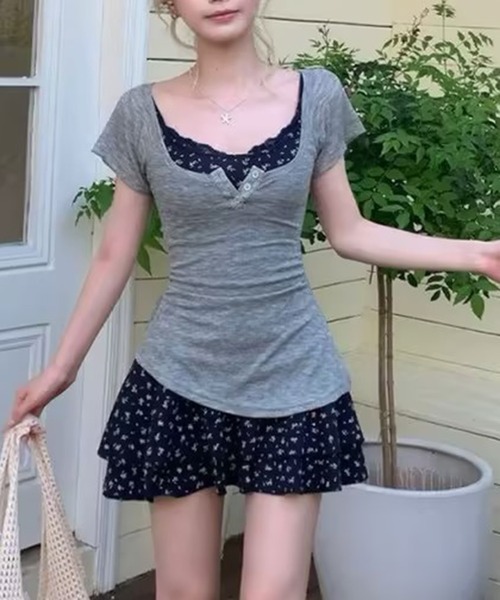AsheKsha（アシクシャ）の「小花柄キャミソール＋U ネック半袖 本物 2 点セット（セットアップ・レディース・グレー・F）」の7枚目の写真