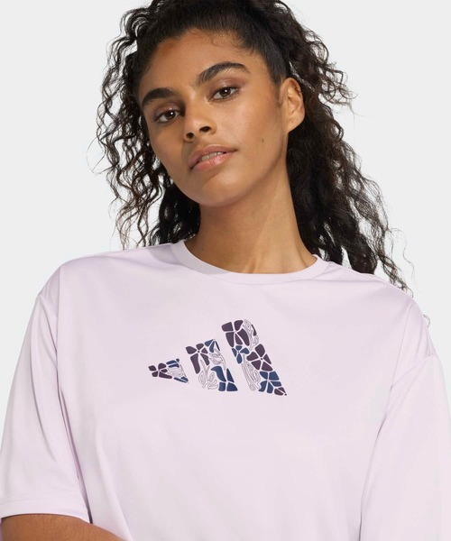 adidas（アディダス）の「ソフト サイド グラフィックTシャツ / アディダス adidas（Tシャツ/カットソー・レディース・ピンク・XX-LARGE/LARGE/MEDIUM/SMALL/X-LARGE/X-SMALL）」の3枚目の写真