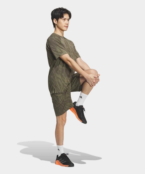 adidas(アディダス)の「テック エッセンシャルズ クール タッチ レギュラーフィット カモ AOP 9インチ ショーツ / ハーフパンツ / アディダス adidas(その他パンツ・メンズ・カーキ・XX-LARGE/3XL/LARGE/MEDIUM/SMALL/X-LARGE/X-SMALL)」の5枚目の写真