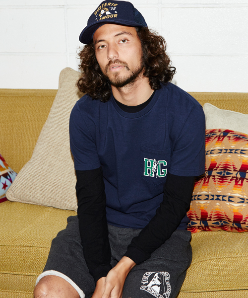 HYSTERIC GLAMOUR（ヒステリックグラマー）の「HG COLLEGE pt ポケ付T-SH（Tシャツ/カットソー・メンズ・ホワイト/ネイビー/ブラウン・LARGE/X-LARGE/MEDIUM/SMALL）」の3枚目の写真