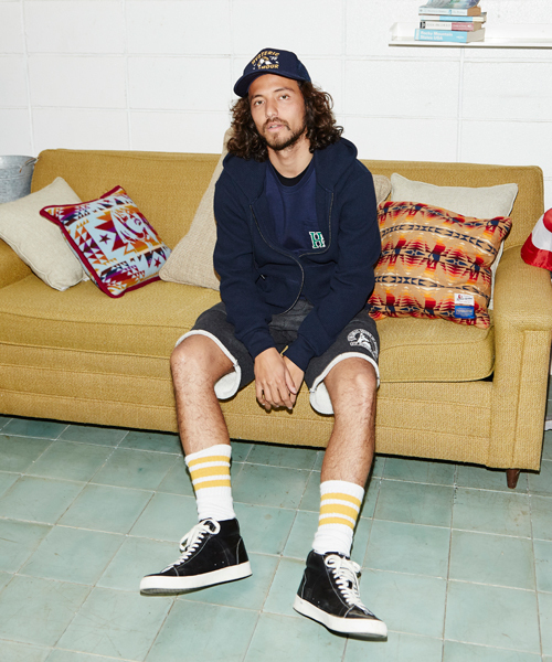 HYSTERIC GLAMOUR（ヒステリックグラマー）の「HG COLLEGE pt ポケ付T-SH（Tシャツ/カットソー・メンズ・ホワイト/ネイビー/ブラウン・LARGE/X-LARGE/MEDIUM/SMALL）」の6枚目の写真