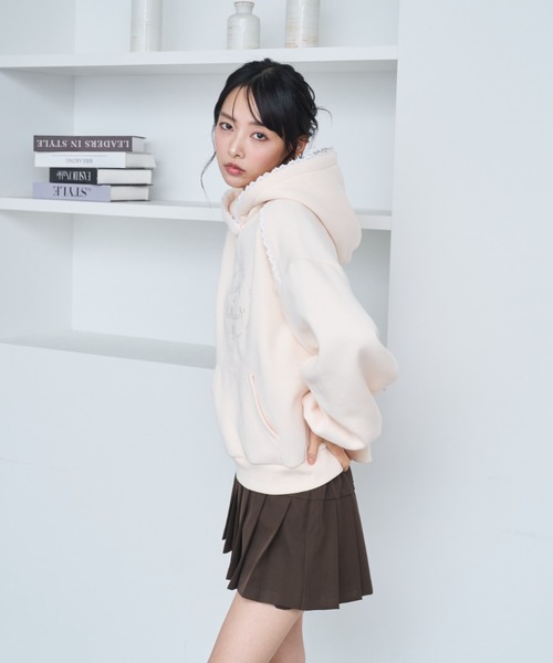 Lallana（ララーナ）の「Cherie de Lallana lace hoodie/シェリードゥララーナ レースフーディー（パーカー・レディース・アイボリー/グレー/ベビーピンク・FREE）」の17枚目の写真