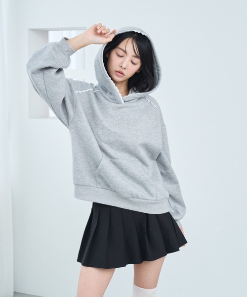 Lallana（ララーナ）の「Cherie de Lallana lace hoodie/シェリードゥララーナ レースフーディー（パーカー・レディース・アイボリー/グレー/ベビーピンク・FREE）」の7枚目の写真