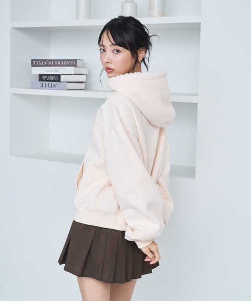 Lallana（ララーナ）の「Cherie de Lallana lace hoodie/シェリードゥララーナ レースフーディー（パーカー・レディース・アイボリー/グレー/ベビーピンク・FREE）」の18枚目の写真
