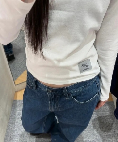 COIRIS（コイリス）の「◇COIRIS◇ブランド直輸入正規品/リブ オフショルダー ラグラン長袖Tシャツ Rib Off-Shoulder Raglan Long Sleeve Tee（Tシャツ/カットソー・レディース・ホワイト/グレー/ブラック・FREE）」の7枚目の写真