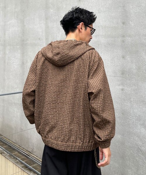 CIAOPANIC(チャオパニック)の「シアサッカーチェックフードブルゾン(パーカー・メンズ・ネイビー/ブラウン・LARGE/MEDIUM)」の13枚目の写真