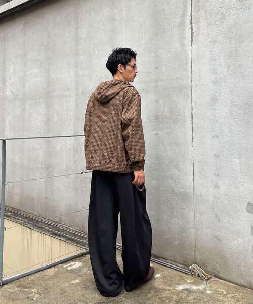 CIAOPANIC(チャオパニック)の「シアサッカーチェックフードブルゾン(パーカー・メンズ・ネイビー/ブラウン・LARGE/MEDIUM)」の16枚目の写真