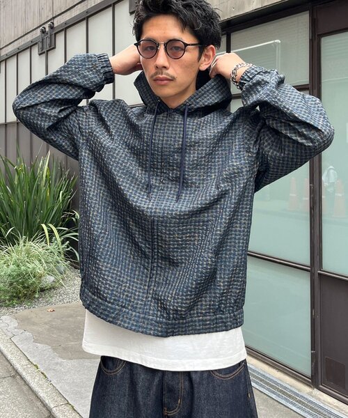 CIAOPANIC(チャオパニック)の「シアサッカーチェックフードブルゾン(パーカー・メンズ・ネイビー/ブラウン・LARGE/MEDIUM)」の17枚目の写真