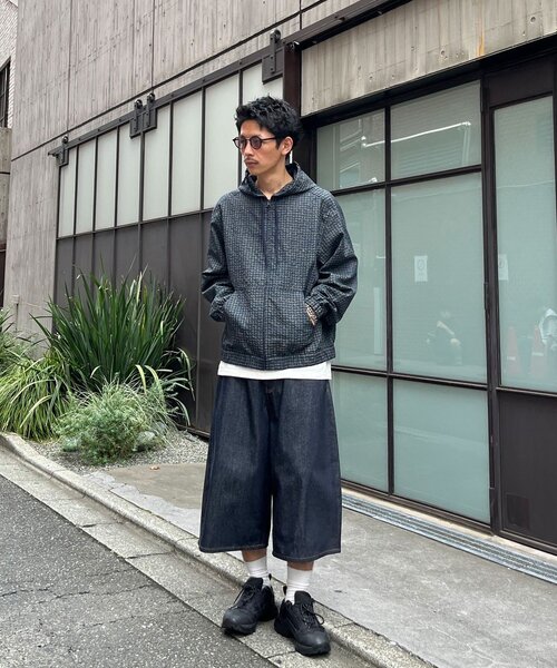 CIAOPANIC(チャオパニック)の「シアサッカーチェックフードブルゾン(パーカー・メンズ・ネイビー/ブラウン・LARGE/MEDIUM)」の20枚目の写真