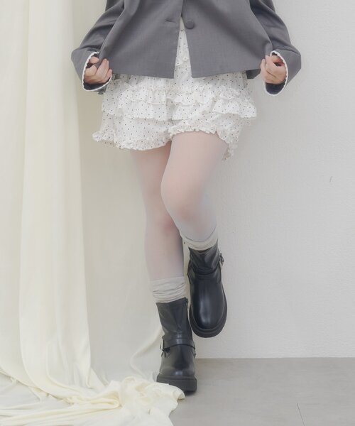 DISCOAT(ディスコート)の「【umm.】フリルショートパンツ(その他パンツ・レディース・オフホワイト/ブラック/ホワイト・FREE)」の16枚目の写真