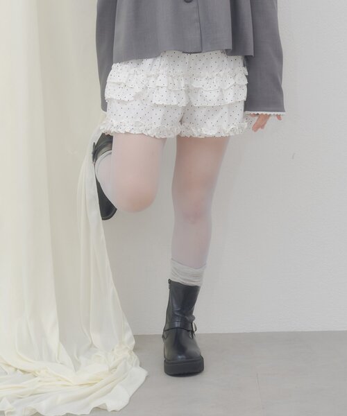 DISCOAT(ディスコート)の「【umm.】フリルショートパンツ(その他パンツ・レディース・オフホワイト/ブラック/ホワイト・FREE)」の17枚目の写真