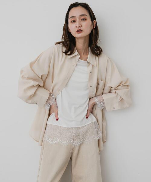 SENSE OF PLACE by URBAN RESEARCH(センスオブプレイスバイアーバンリサーチ)の「保湿レースヘムレイヤードカットソー(Tシャツ/カットソー・レディース・オフホワイト/グレー/ブラック・ONE)」の5枚目の写真