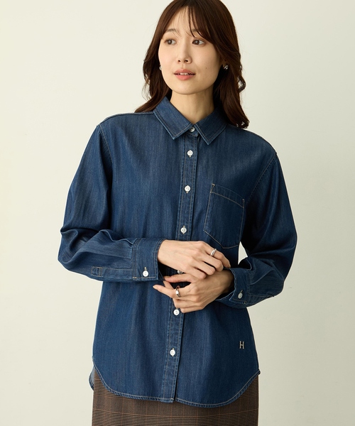 Petit Honfleur(プチオンフルール)の「レギュラーカラーデニムシャツ(シャツ/ブラウス・レディース・ネイビー/ブルー・9号/11号/13号)」の8枚目の写真