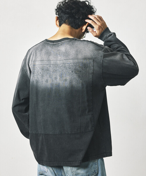 HAV-A-HANK(ハバハンク )の「HAV-A-HANK/ハバハンク HAV-A-HANK×FREAK'S STORE/ハバハンク 別注 バックプリント バンダナデザイン ピグメント クルーネックロングスリーブTシャツ(Tシャツ/カットソー・メンズ・チャコールグレー/ブラウン/オフホワイト/その他9・MEDIUM/LARGE/X-LARGE)」の4枚目の写真