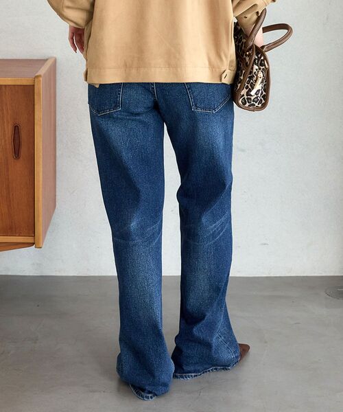 le.coeur blanc(ルクールブラン)の「Healthy denim Aqua(デニムパンツ・レディース・ネイビー/ブルー・38/36)」の4枚目の写真