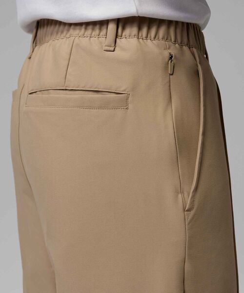 JORDAN BRAND(ジョーダンブランド)の「ジョーダン スポーツ メンズ ゴルフパンツ / Jordan Sport Men's Golf Pants HQ8673-247 Khaki(その他パンツ・メンズ・カーキ・XL/M/S/L)」の2枚目の写真