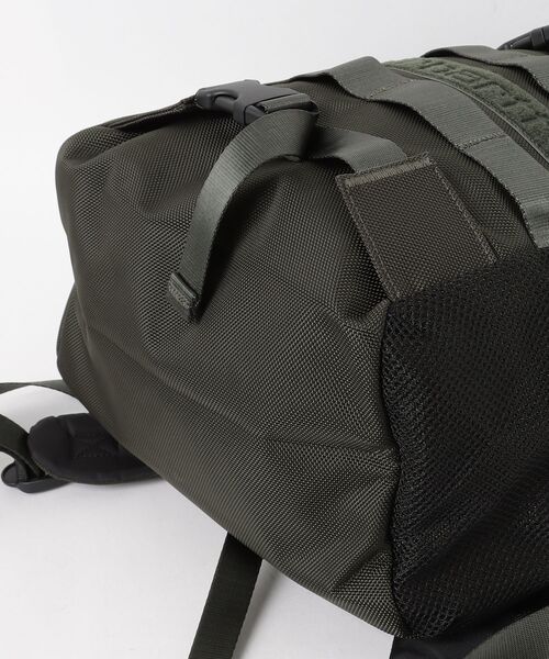 Carhartt WIP(カーハートダブリューアイピー)の「Prescott Backpack(バックパック/リュック・メンズ・グリーン系その他3/ブラック・FREE)」の5枚目の写真