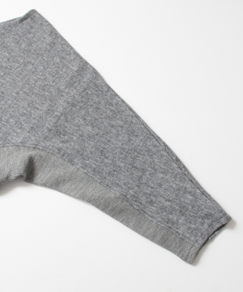 KBF（ケイビーエフ）の「KBF サイドリブドルマンプルオーバー（ニット/セーター・レディース・グレー/ブラック/ピンク・ONE）」の9枚目の写真