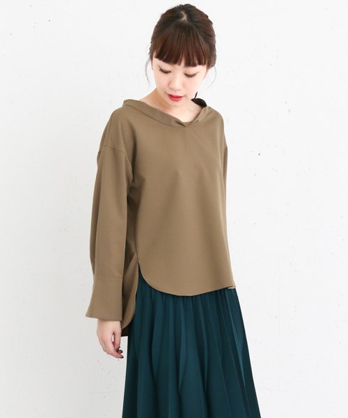 KBF+（ケービーエフプラス）の「KBF+ ワイドカフスブラウス（シャツ/ブラウス・レディース・キャメル/ネイビー/ブラック・ONE）」の3枚目の写真